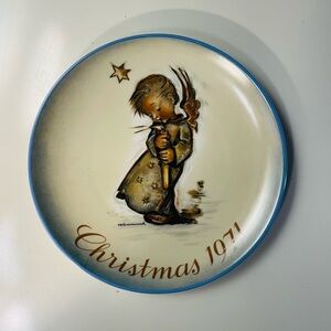 Vintage Hummel Christmas 1971 Plate with Blue and Brown Accents